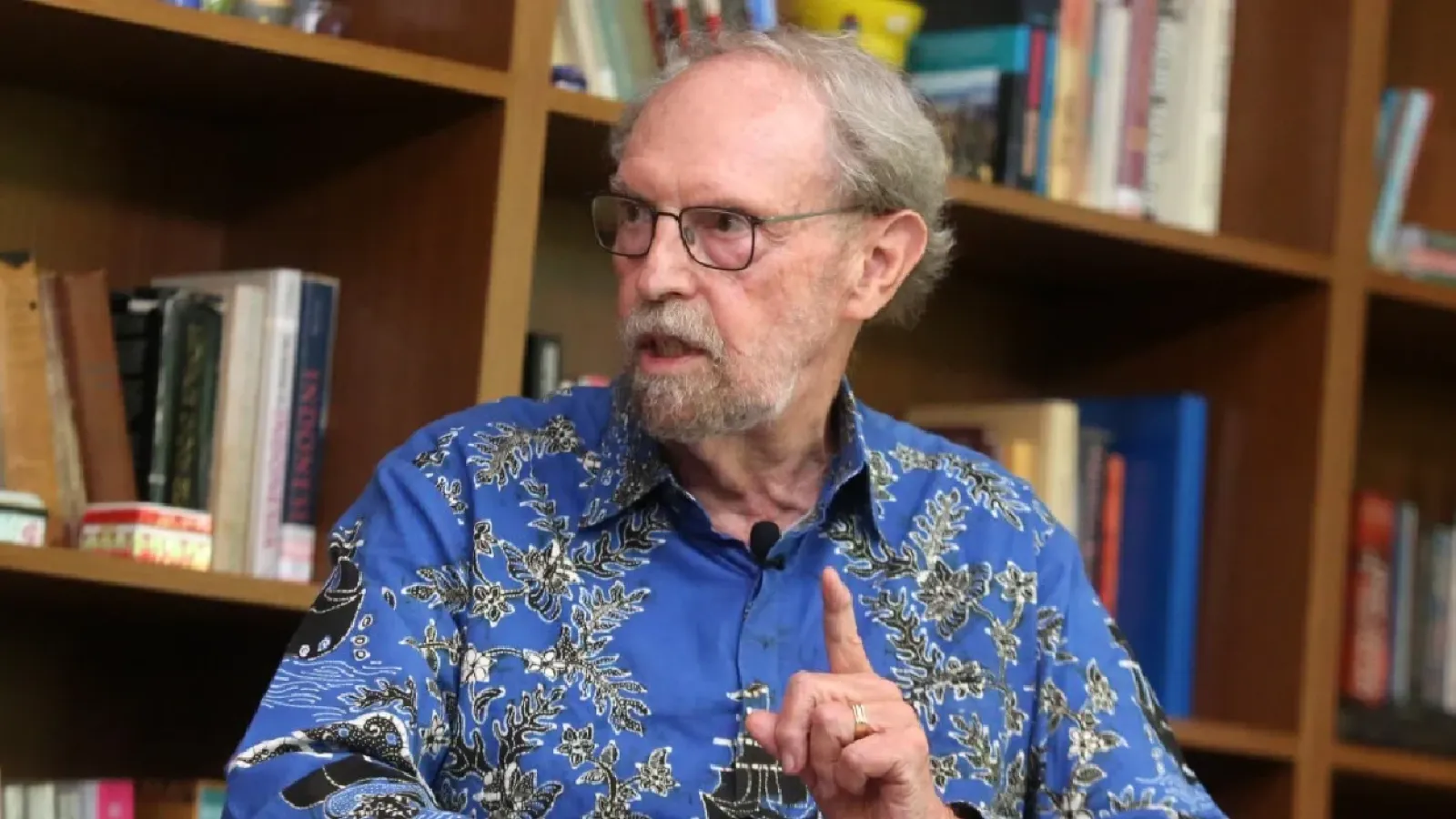 Photo of Professor Liddle speaking
